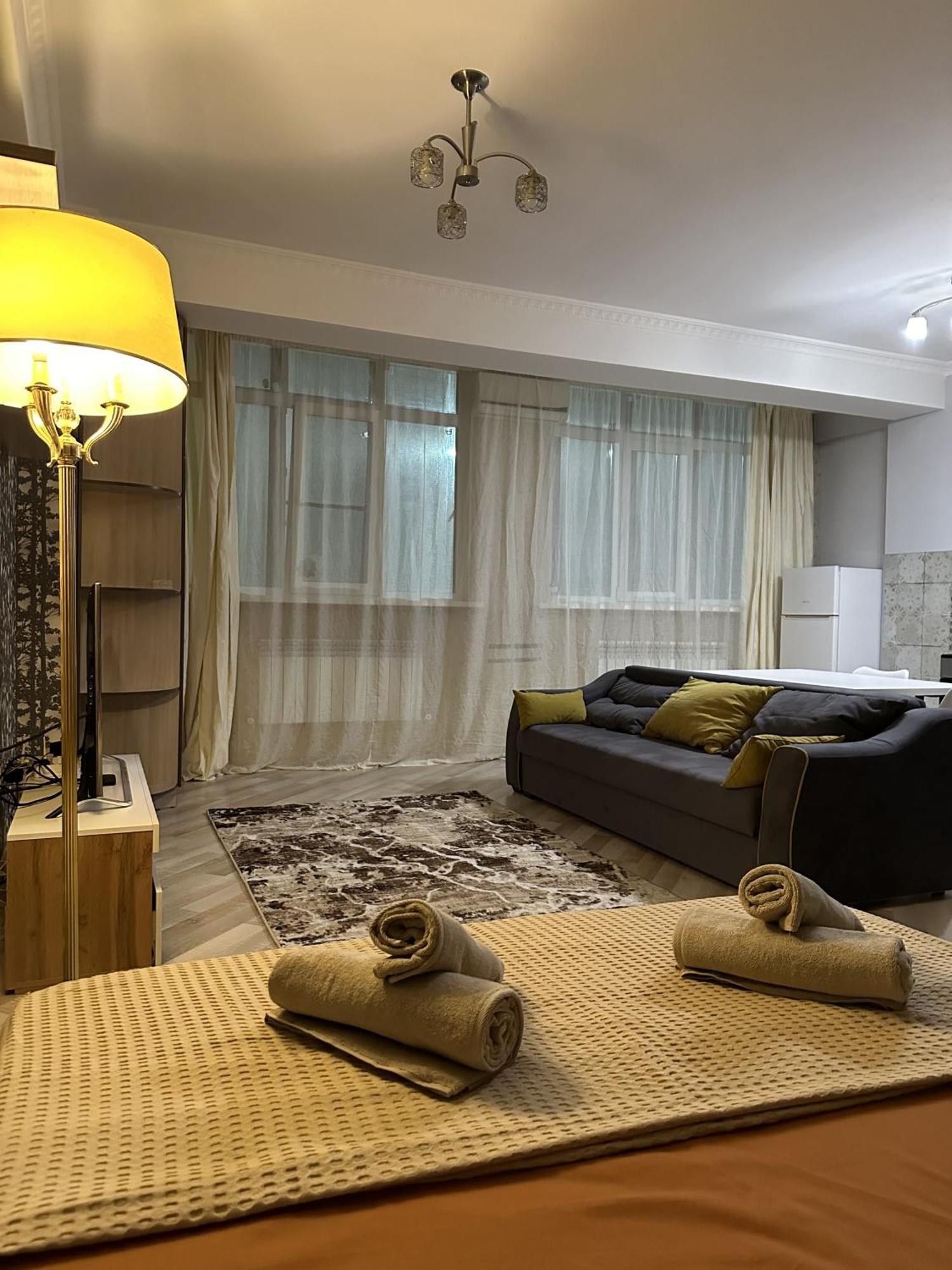 Cozy Hub Apartment Almaty
